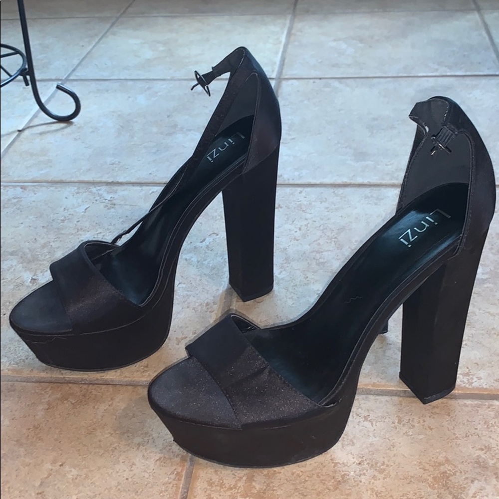 BRAND NEW SILK HEELS